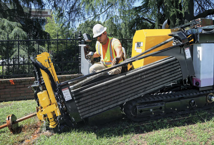 santa-barbara-directional-drilling-700 Photo of a constrution worker on a directional drilling machine in Santa Barbara, California